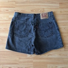 Vintage 90 s Woman s Essential Levi s Black Mid Waisted Denim Shorts Size 12 32