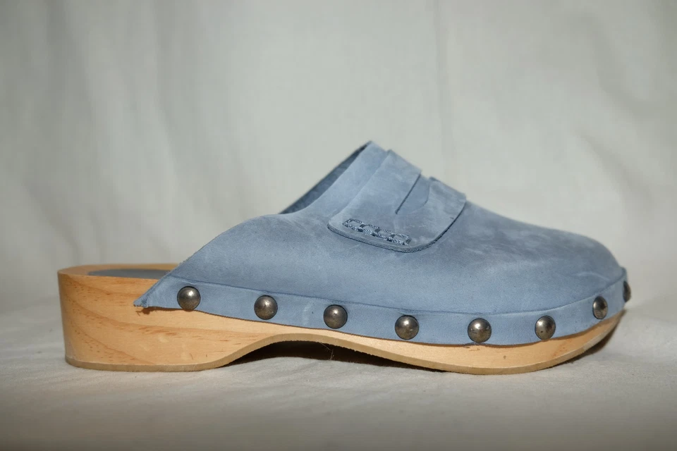 BODEN flache Veloursleder Clogs mit Holzsohle EUR 41 taubenblau blau - Bild 1 von 4