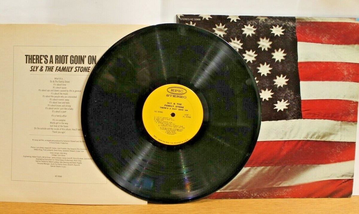 洋楽 SLY AND THE FAMILY STONE orignal vinyl Sly & The Family Stone - There's A Riot Goin' On - Vinyl