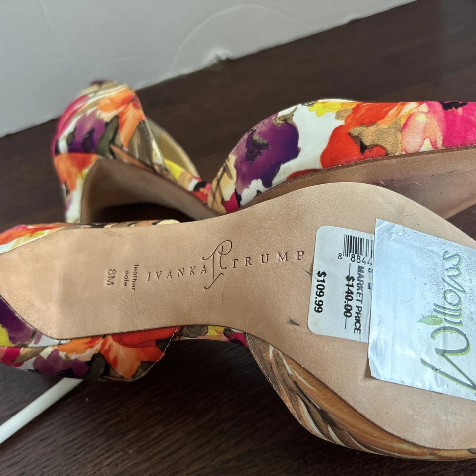 "Tacón Ivanka Trump punta puntiaguda acuarela patrón floral talla 8M 4""" Foto 3 de 4