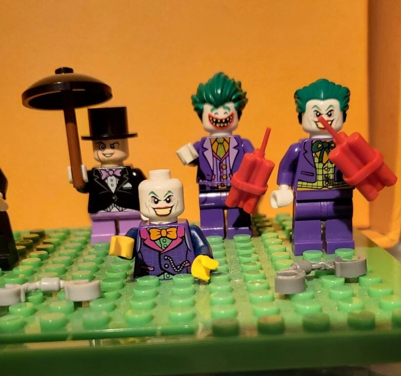 Lote de trabajo de minifigura Lego genuina de Batman más accesorios. Joker. Pingüino. Bruce... Foto 3 de 3