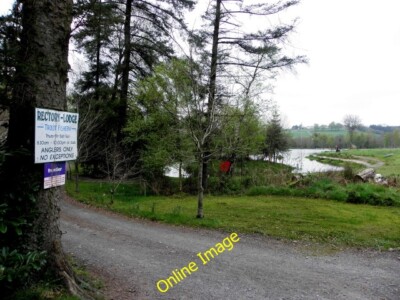 Foto 6x4 Pfarrhaus Lodge Drumshanbo\/H7378 abgebildet entlang der Pfarrhausstraße c2014