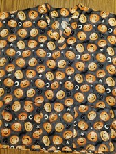 Homemade Scrub Top Medium  EUC  Halloween Pumpkins/bats/ Wand/ Witches Hat