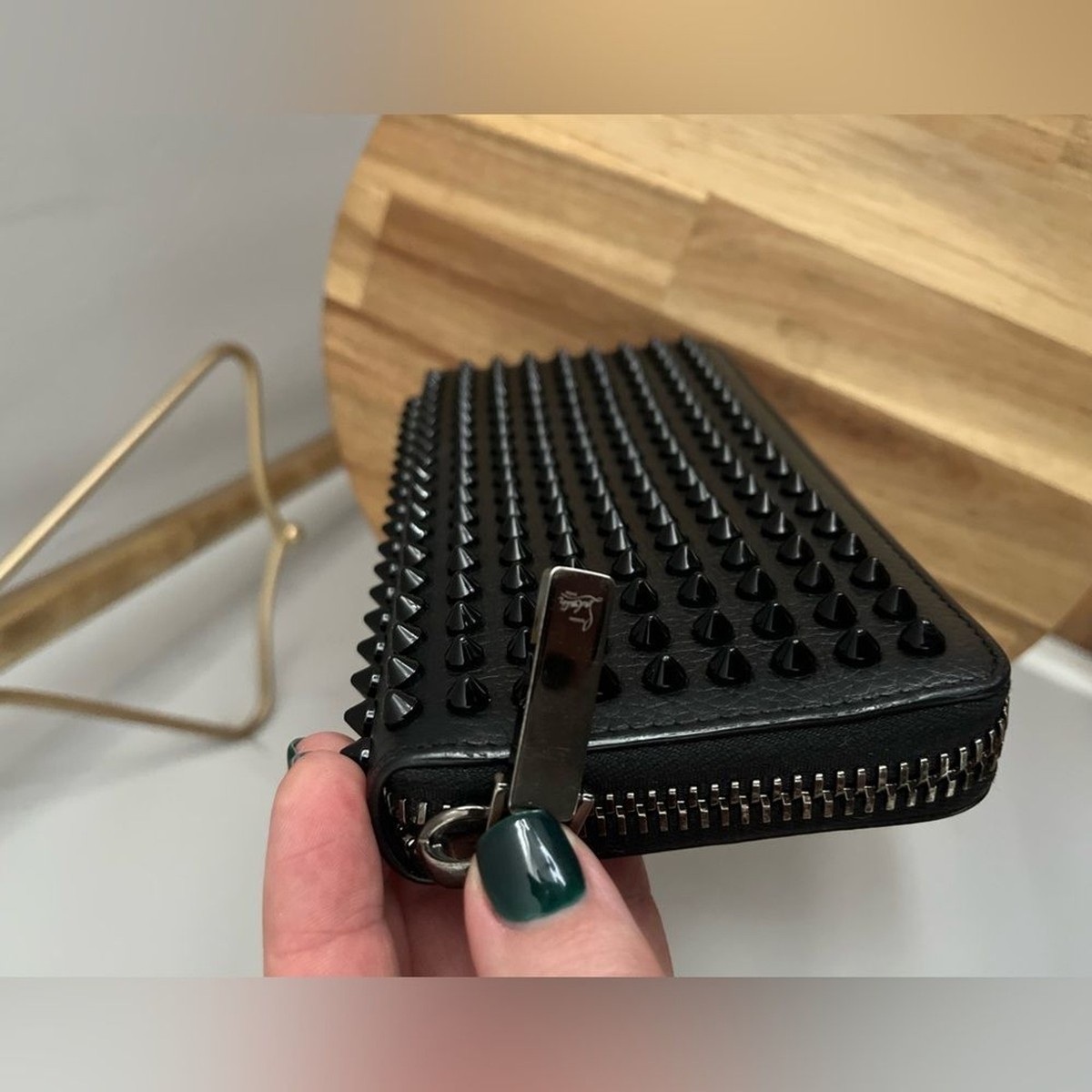 【自身購入極美品】christian Louboutin Panettone Christian Louboutin Panettone Spike Zip Wallet in Hawaii