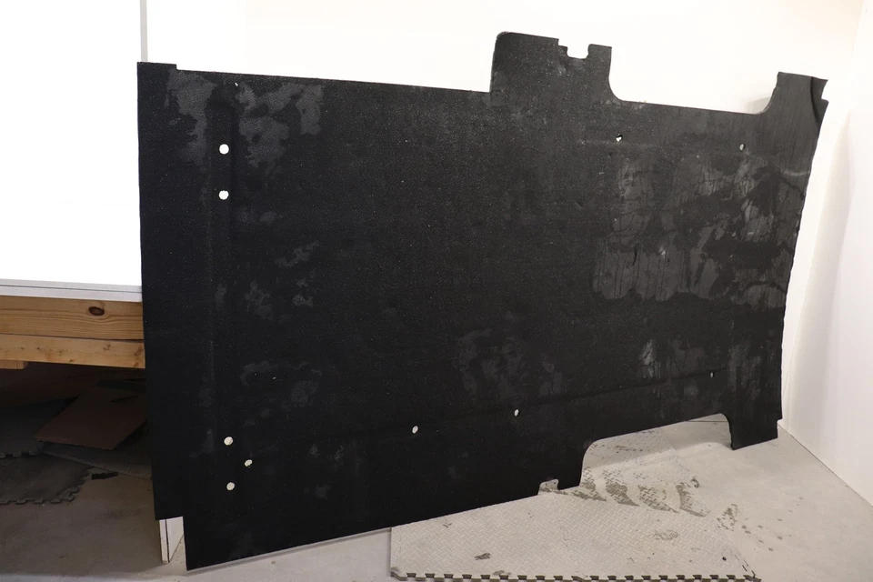 130" CUBIERTA DE PISO TRASERA ALFOMBRILLA REVESTIMIENTO OEM FORD TRANSIT-150 2015-2024 Foto 3 de 4