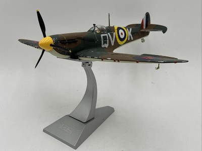 Corgi AA33902 1:32 Supermarine Spitfire MK1 P9386/QV-K Brian Lane