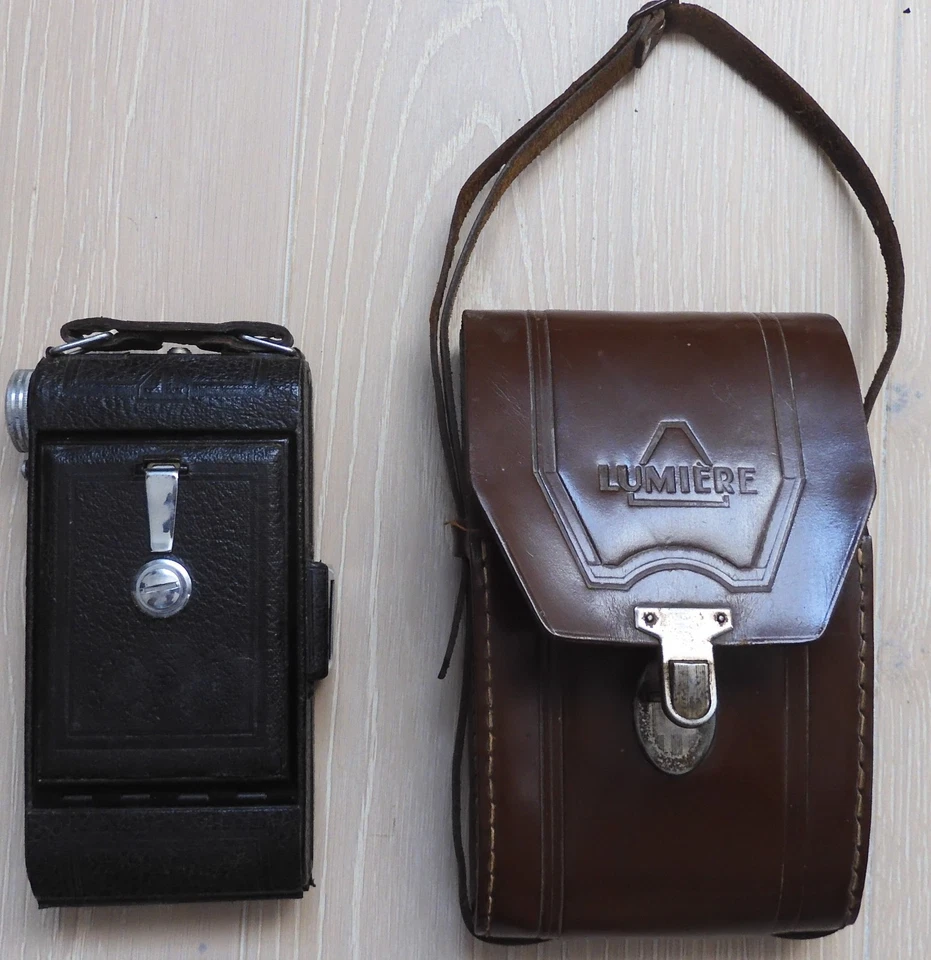 Ancien Appareil Photo à soufflet LUMIX F. LUMIERE + Etui de rangement - Photo 2/4