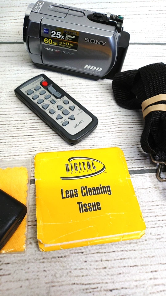 Sony Handycam DCR-SR42 HDD Camcorder 2000x Digital Zoom NEW BATTERY - TESTED - Image 4 of 4