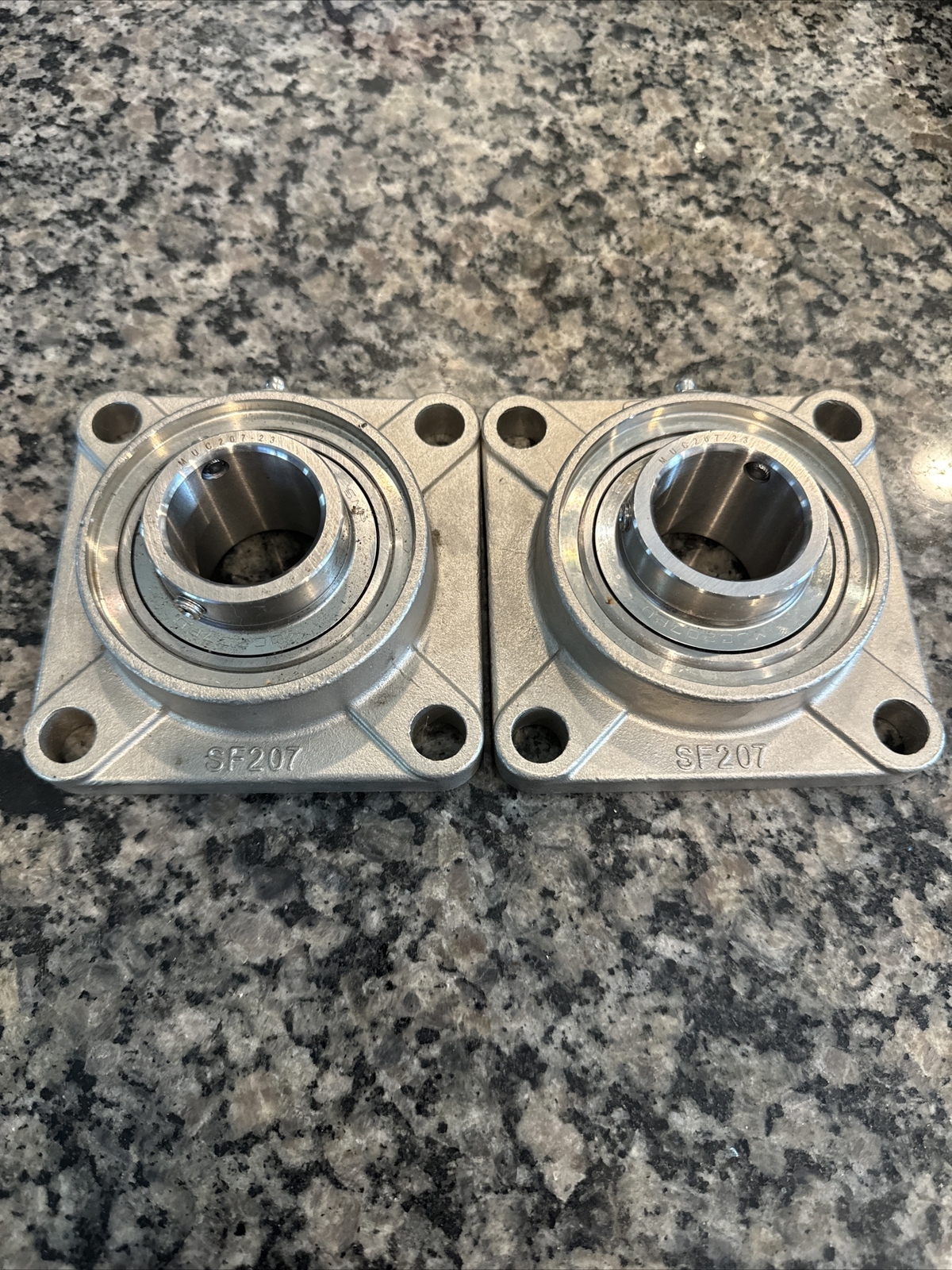SNR SF207 PILLOW BLOCK BEARING New (Pkg 2)