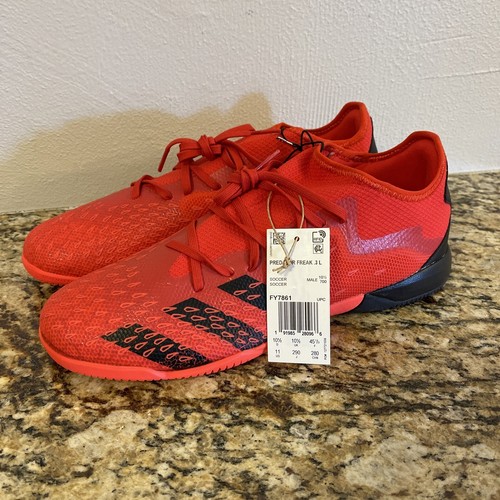 ADIDAS PREDATOR FREAK .3 Low Top Indoor Soccer Red Black FY7861 Men's Size  11 | eBay