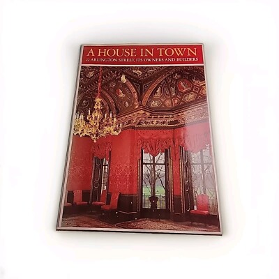 House in Town Arlington Street 1984 Hardback Book