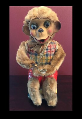 1950s JAPAN BUBBLE BLOWING BATTERY OPERATED MONKEY TIN TOY LITHO
