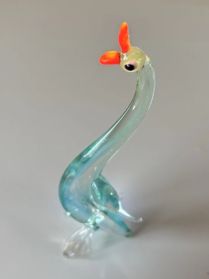 Vintage Blue Swan Blown Glass Figurine, Manganese & Cadmium  UV Reactive Glow - Image 2 of 4