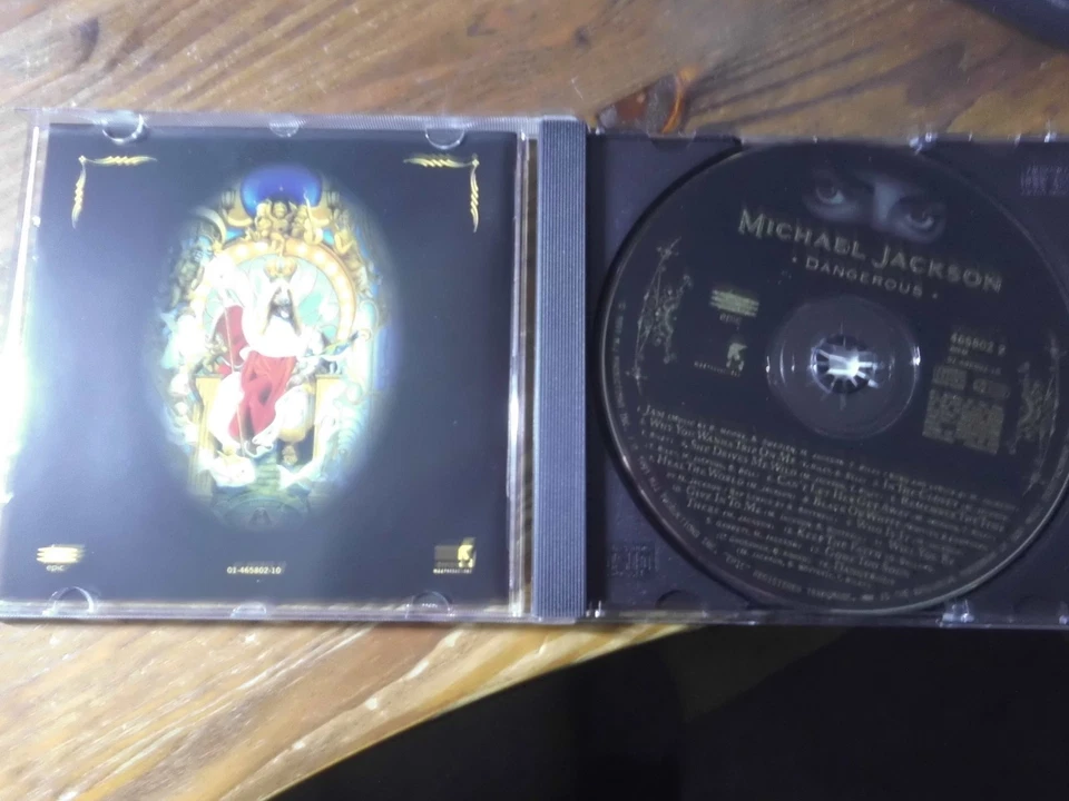 MICHAEL JACKSON CD: DANGEROUS (EUROPE; EPIC EPC 465802 2) - Bild 2 von 3