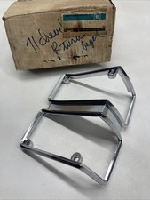 NOS 1971 Chevelle Malibu RH Front Parking Turn Signal Bezel 3998272  p2