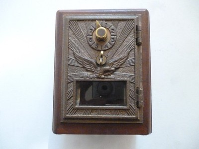 POSTAL ORIGINALS  From The Knothole Vtg Post Office Box Door Wooden Coin Bank