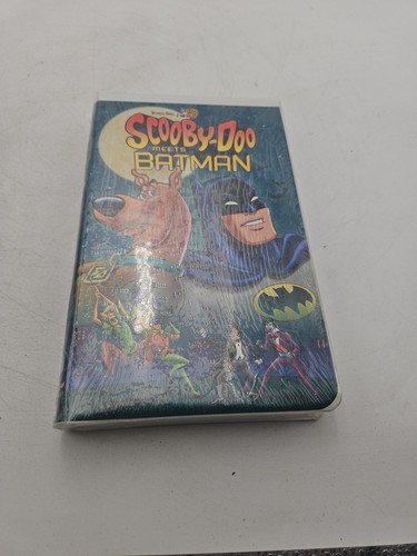Scooby-Doo Meets Batman (VHS, 2002, Clamshell) Brand New Sealed - Picture 2 of 8