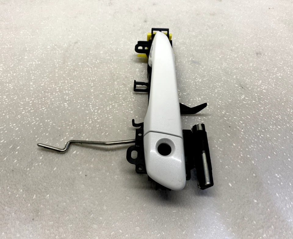 2014-2016 Lexus IS250 IS350 Driver Front Left Exterior Door Handle PO16 OEM - Изображение 4 из 4