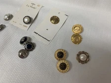 SILVER AND GOLD BUTTONS LOT ASSORTMENT REPLACEMENTS CRAFT PROJECTS