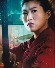 AWKWAFINA signed autograph 20x25cm CHANG CHI in person autograph COA