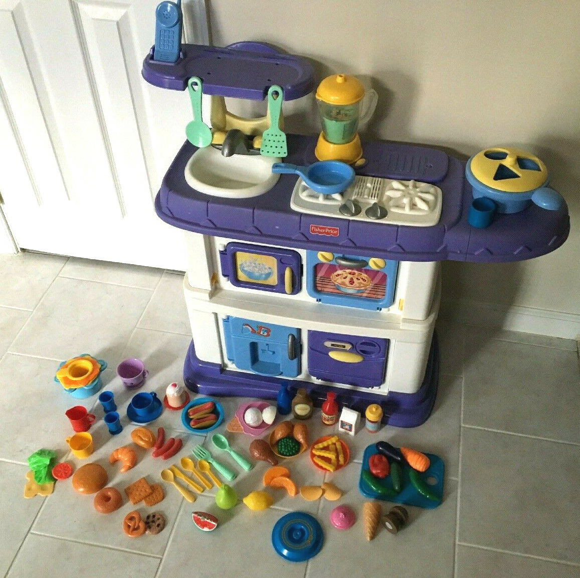 grow with me table and chairs