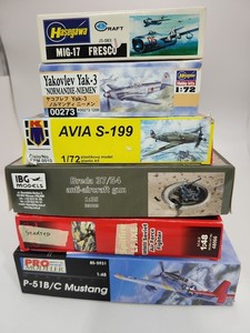 6 WW2 Era Airplane model kits IBG Hasegawa ICM P51 Ani Gun Spitfire Mig Yak Avia