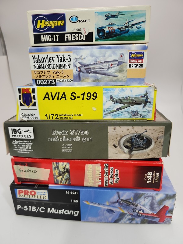 6 WW2 Era Airplane model kits IBG Hasegawa ICM P51 Ani Gun Spitfire Mig Yak Avia