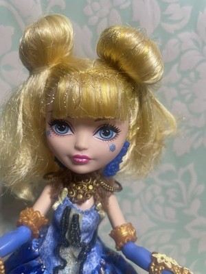 Monster High Ever After Blondie Lockes  Throne Coming 1  Doll Mattel