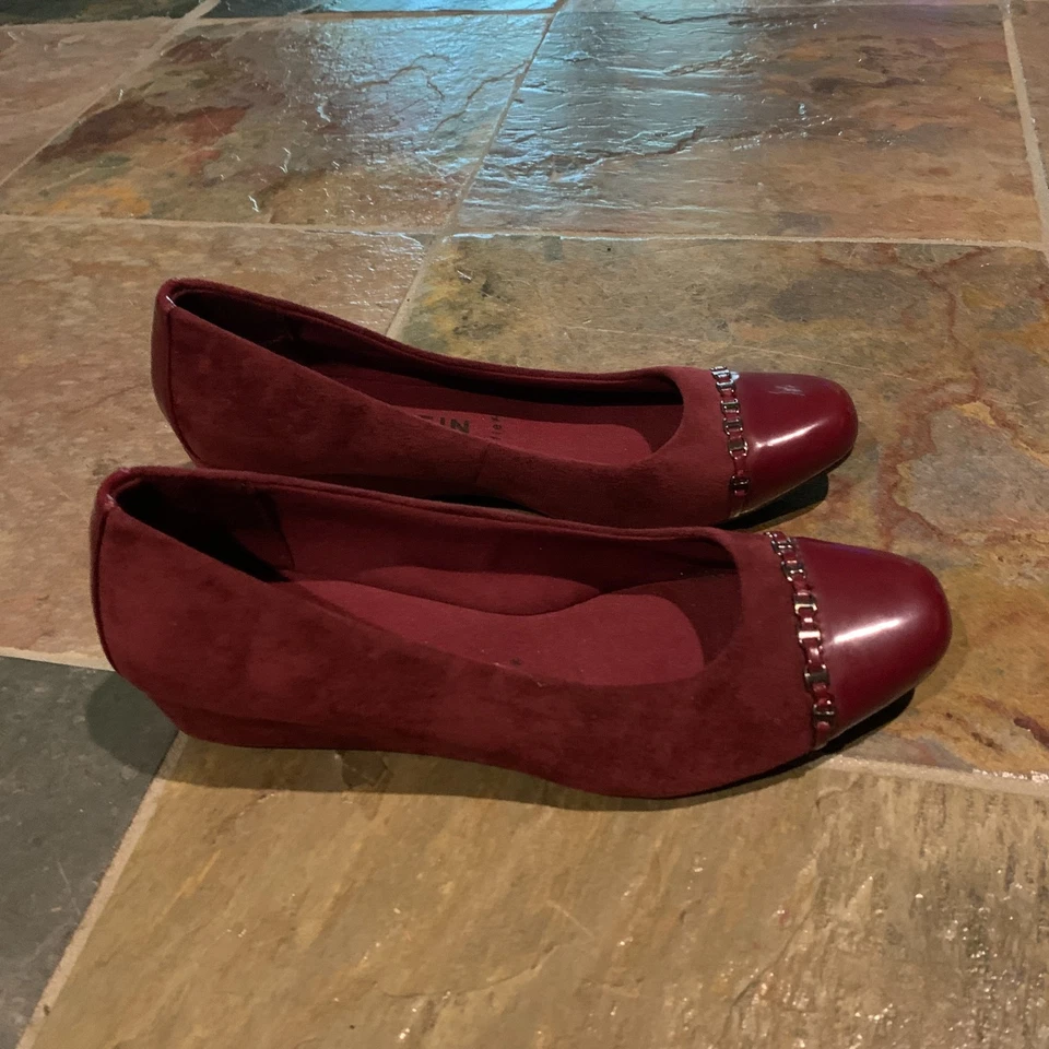 ANNE KLEIN Akmaysel iFlex Granate Puntera Plana - Talla 8M (#S620) Foto 2 de 4