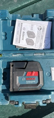 Bosch GPL100-30G 3 Point Laser Level with Green Laser Technology - Image 1 of 3