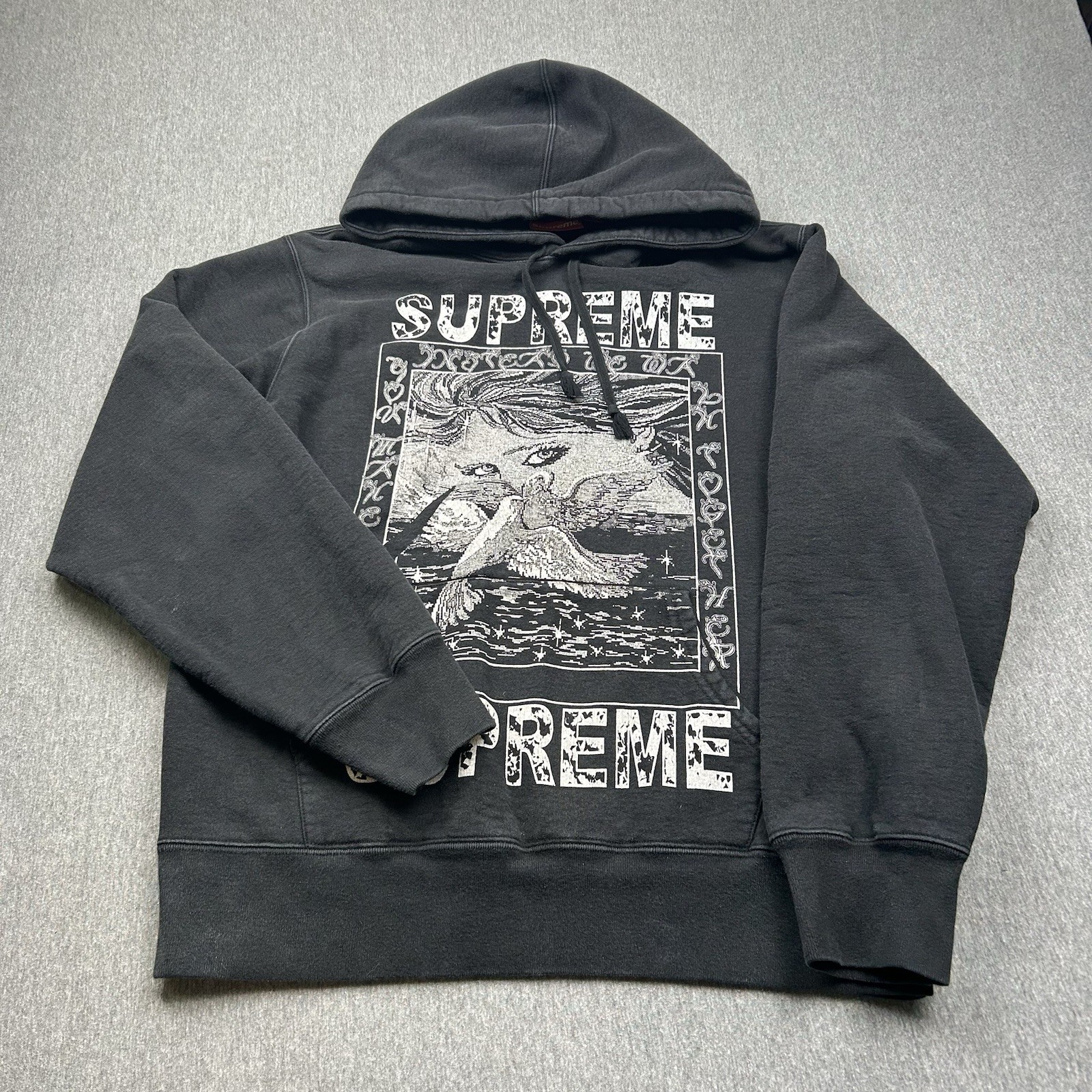 Supreme Lady Doves Hoodie Sweatshirt Medium Black Streetwear Graphic Print thumbnail 2