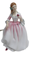 Royal Doulton Tender Moment HN3303 Figurine