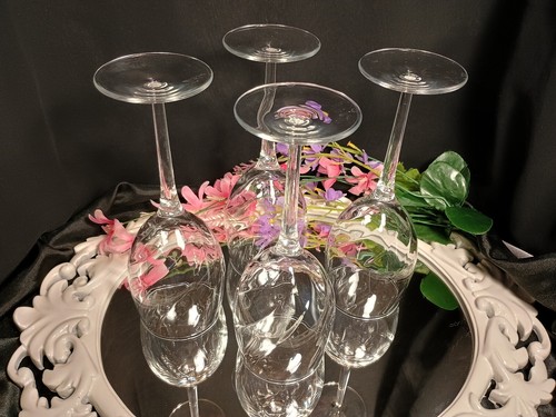 4 Kosta-Boda CHATEAU CLEAR Optic Swirl Crystal 9" Wine Glasses Goblets Set - Picture 5 of 8