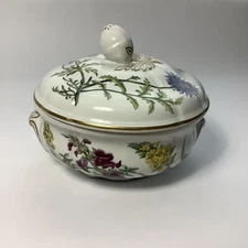 Spode Stafford Flowers Covered Casserole Dish Alyssum Cenothera Lerapias 1.5 Qt