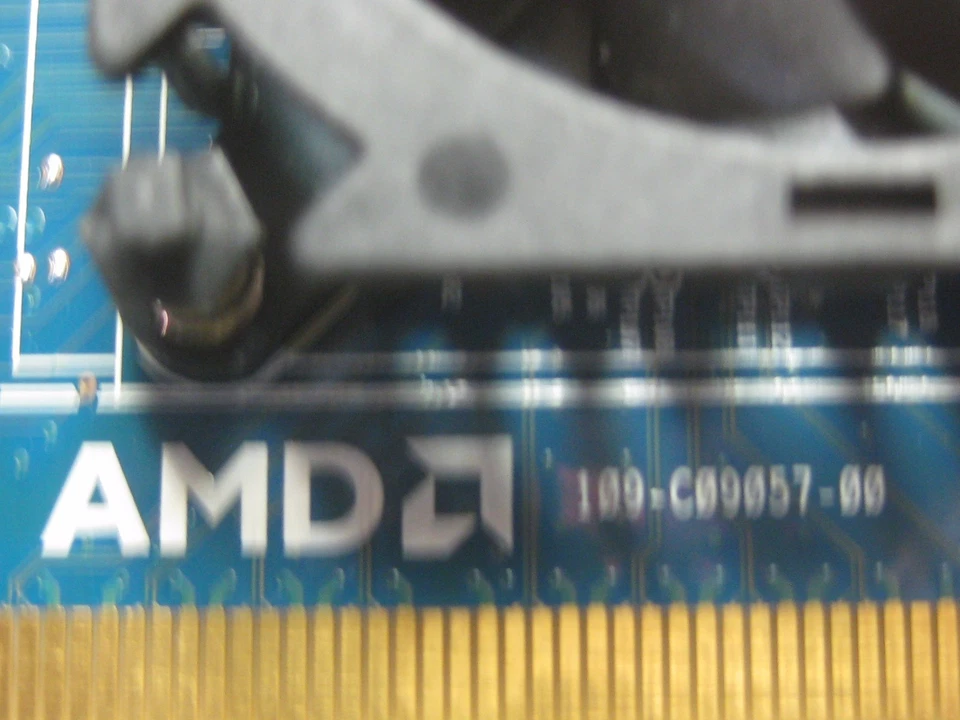 AMD Radeon HD 5450 512MB Full Size PCIeX16 DMS-59 to VGA CN-0236X5, CN-0XF27T - Image 3 of 4
