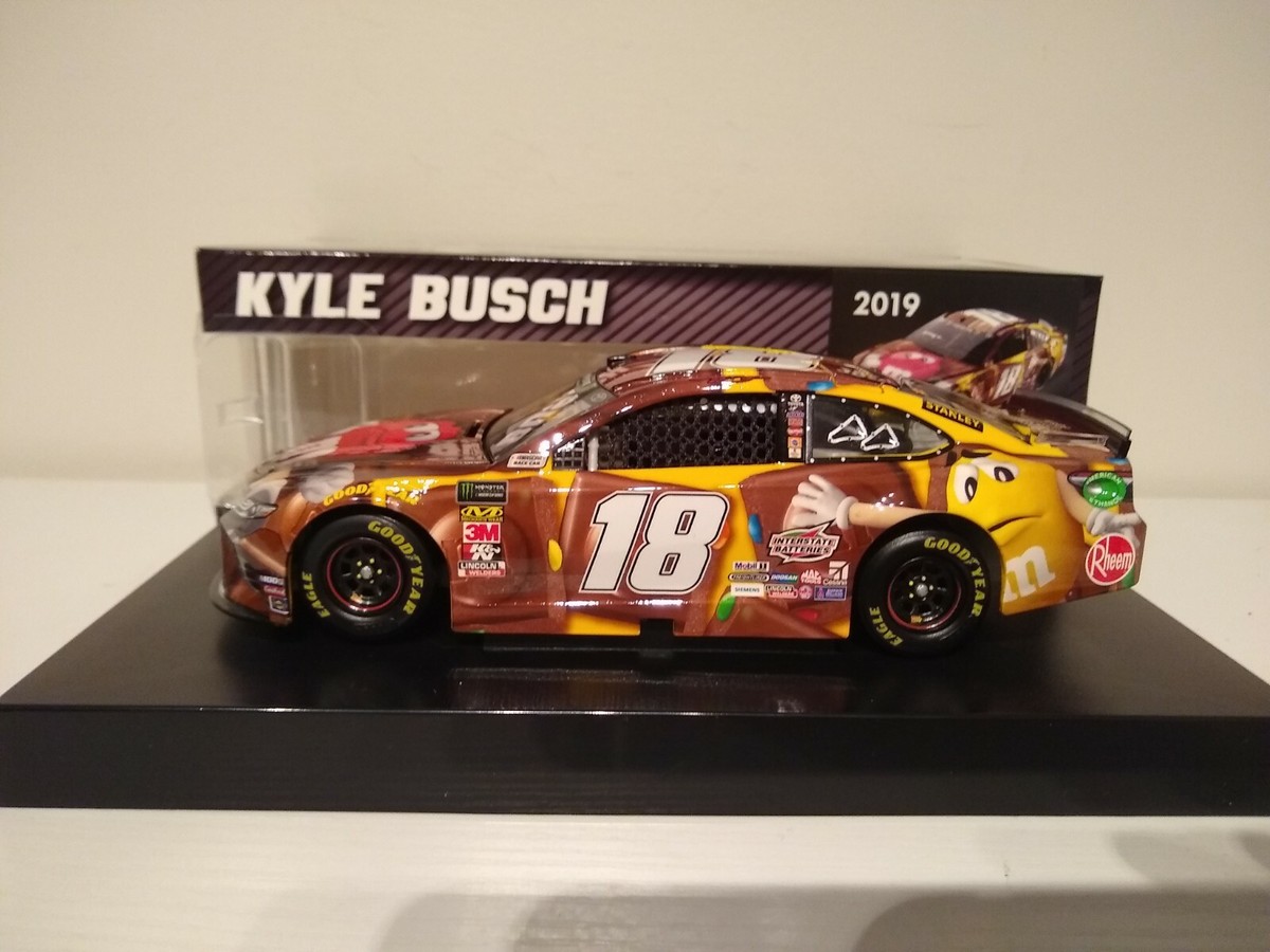 KYLE BUSCH 2019 ACTION #18 M&M's BAR TOYOTA CAMRY /901 MADE MEGA