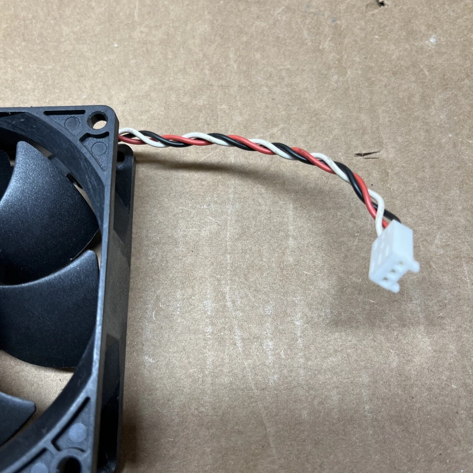 Desktop Computer AVC DS09225S12H-034 3 Pin Cooling Fan 12V 0.41A Bearing Sleeve - Image 4 of 4