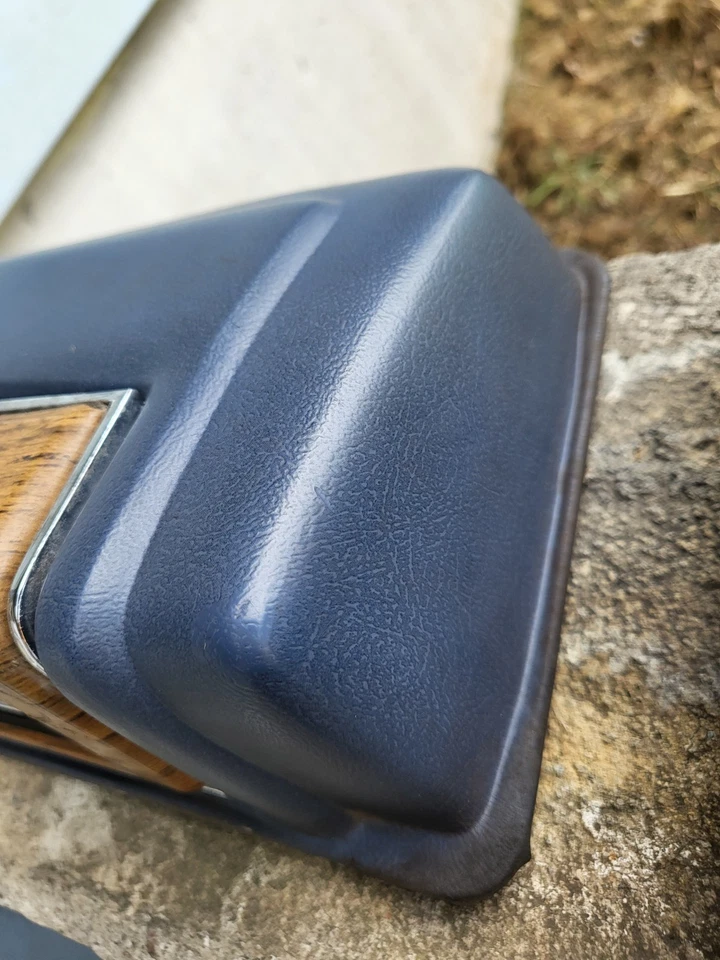 Fleetwood Coupe Deville 1977-85 reposabrazos trasero fabricante original usado GM CADILLAC par completo Foto 4 de 4