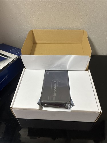 Vantec NexStar3 Hard Drive Enclosure - 3.5" IDE to USB 2.0 NST-360U2-BL - Picture 4 of 4