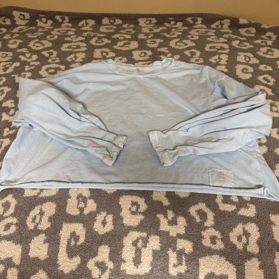 Camiseta azul claro Free People Movement Inspire Layer manga larga Athlesuire Foto 2 de 4