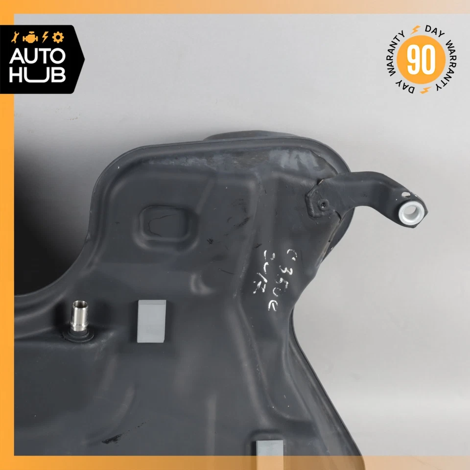 Conjunto de depósito de tanque de combustible híbrido Mercedes W205 C350e 16-18 2054703101 OEM Foto 3 de 4