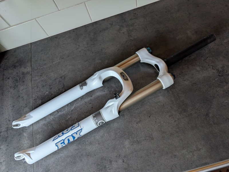 Fox 32 RLC Talas Forks 26 Standard Quick Release 100-140mm , Non Tapered