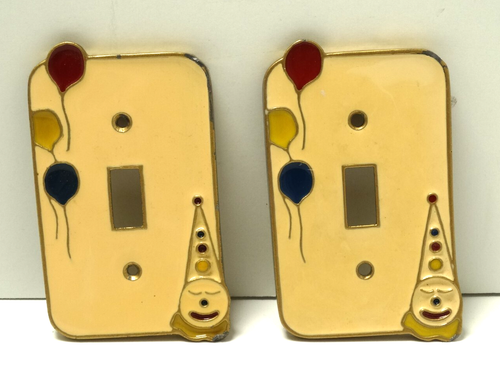 (2) Clown Licht Einzelschalter Platte Abdeckung Metall und Emaille Zirkus Ballon - Vintage
