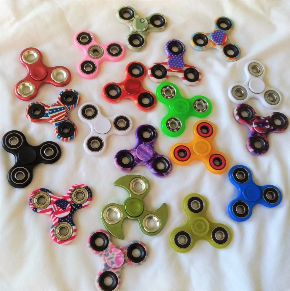 Fidget 3D Hilandero de Mano Equipo de Bolsillo Giroscopio Tri Fiesta Favor Bolsa Relleno Juguete Al Por Mayor Foto 3 de 4