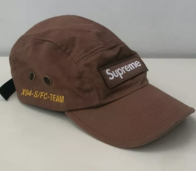 Casquette de camp militaire suprême SS22 marron logo boîte