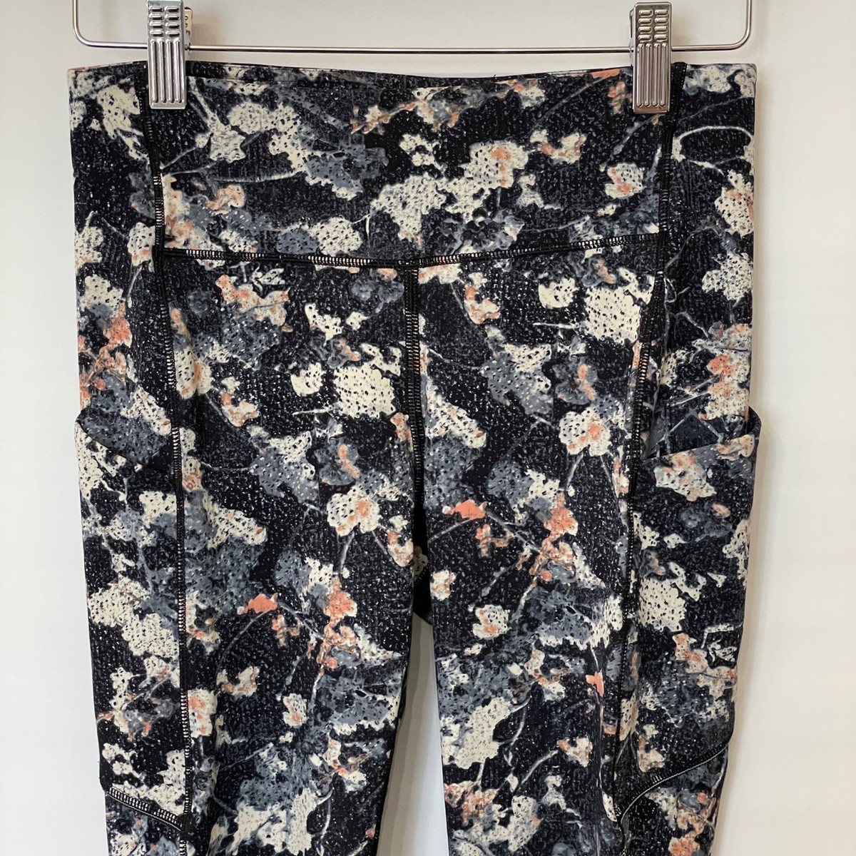 lululemon - わお！。speed up tight spring bloom Lululemon Women's Speed Up Tight *Full-On Luxtreme 28