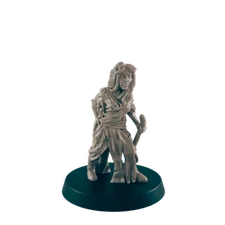 Elven Female Destitute - Everyday Folk - Minis - EC3D - - Dungeons & Dragons - R