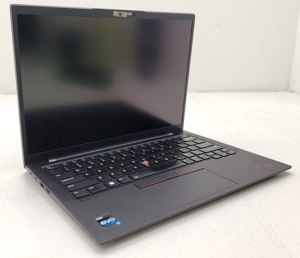 Lenovo ThinkPad X1 Carbon Gen 10 i7-1260P 16GB RAM 256GB SSD Win11