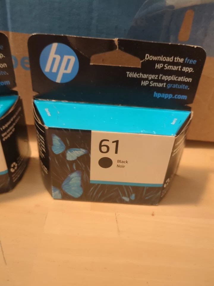Combo de cartuchos de tinta originales HP 61 negros tricolor paquete de 2 nuevos caducados 26/11, 26/09 Foto 3 de 4