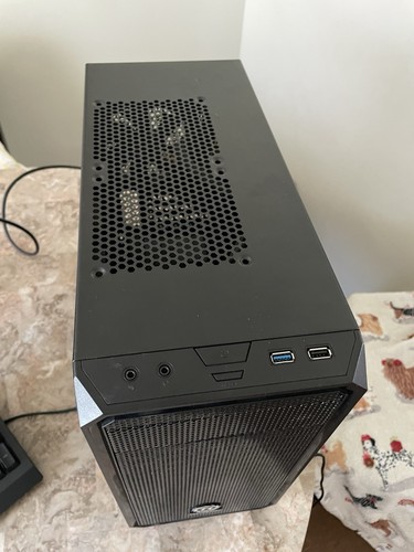 Custom ThermalTake PC Intel 3.6ghz 4GB Ram No HDD/ No Fan - Picture 4 of 15